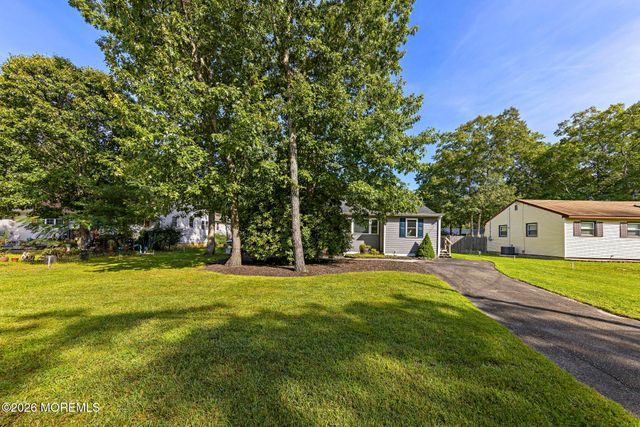 211 3rd Avenue, Tuckerton, NJ 08087