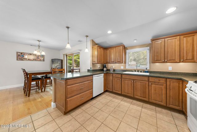 211 3rd Avenue, Tuckerton, NJ 08087