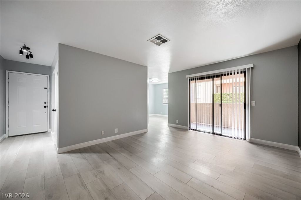 3151 Soaring Gulls Drive 1129, Las Vegas, NV 89128 — photo 2