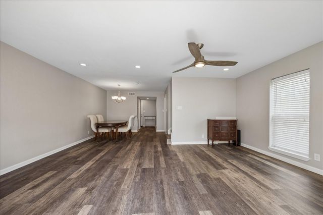 401 Bendwood Drive 35, Houston, TX 77024