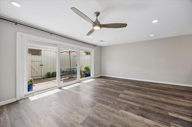 401 Bendwood Drive 35, Houston, TX 77024