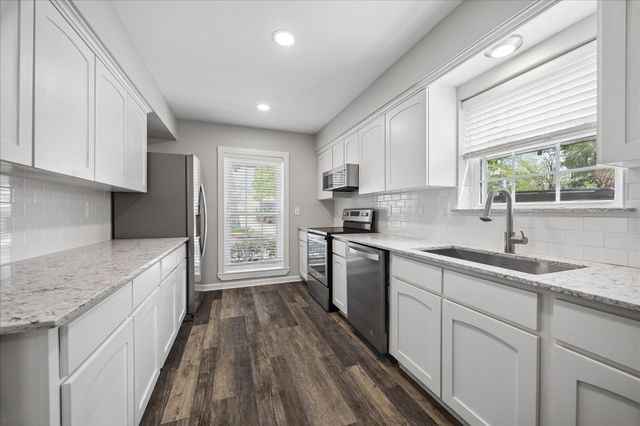 401 Bendwood Drive 35, Houston, TX 77024