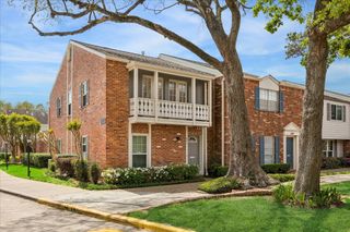 401 Bendwood Drive 35, Houston, TX 77024