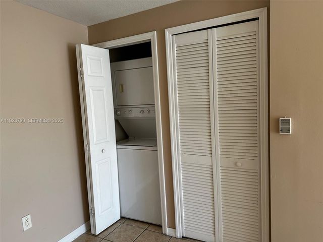 5271 SW 8th St 209, Miami, FL 33134