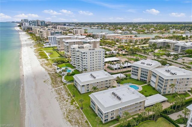 2875 Gulf Shore BLVD N 106, Naples, FL 34103