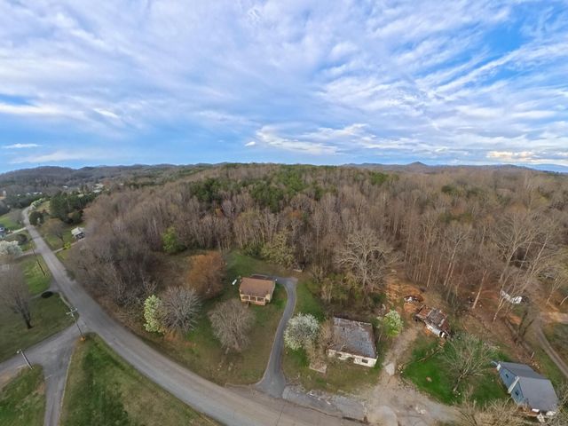 325 Countryside Lane, Madisonville, TN 37354