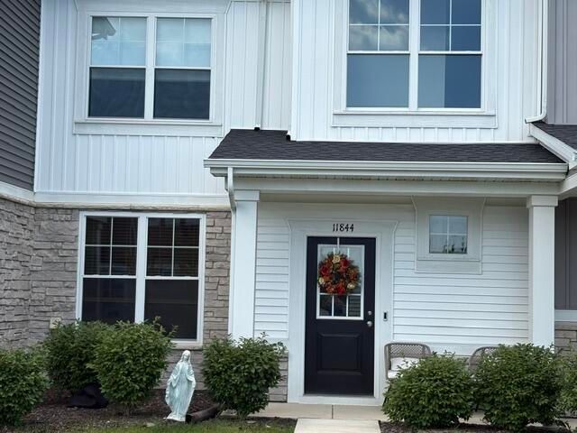 11844 Kentucky Street, Crown Point, IN 46307