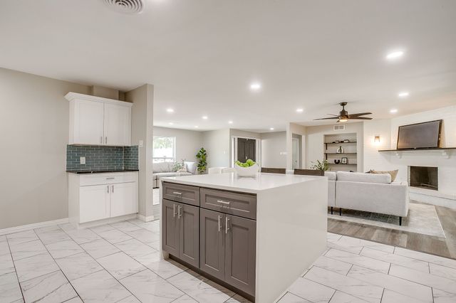 2536 Daisy Lane, Fort Worth, TX 76111