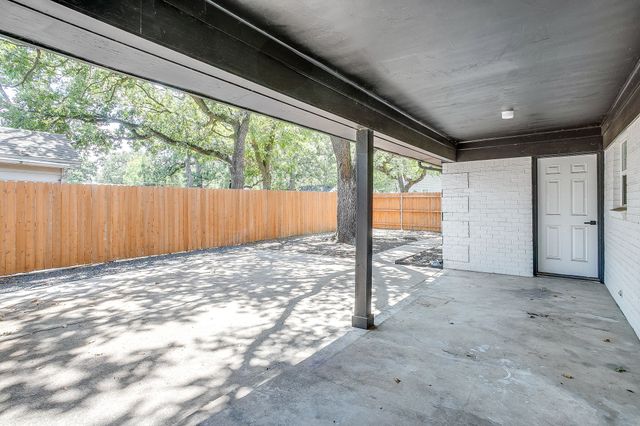 2536 Daisy Lane, Fort Worth, TX 76111