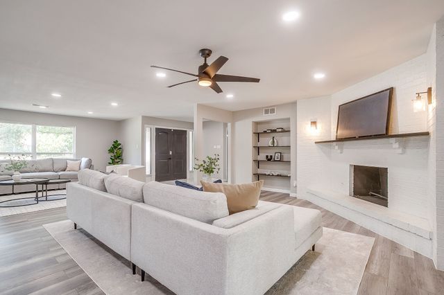 2536 Daisy Lane, Fort Worth, TX 76111