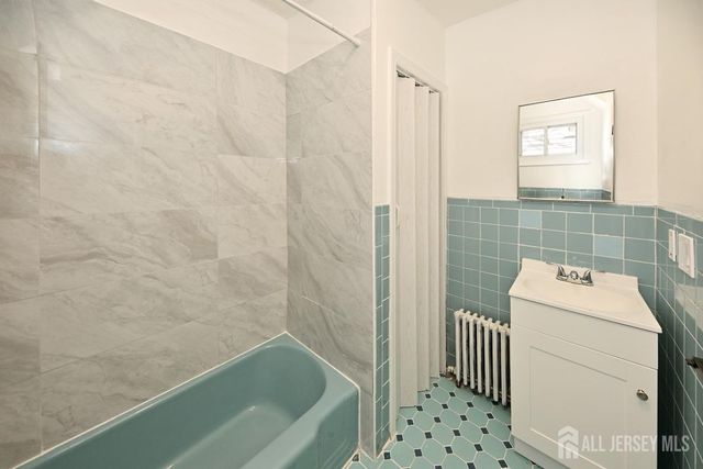 652 penn Street, Perth Amboy, NJ 08861