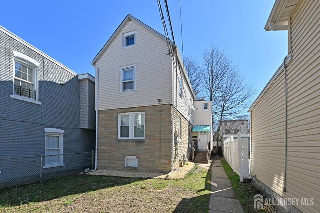 652 penn Street, Perth Amboy, NJ 08861