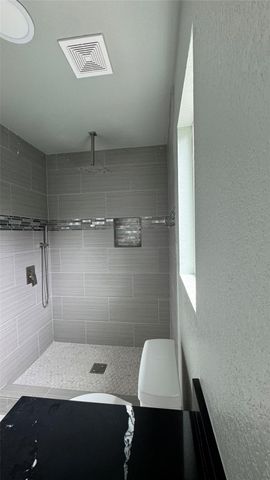 153 S 10th Street A, Conroe, TX 77301