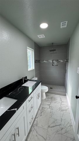 153 S 10th Street A, Conroe, TX 77301