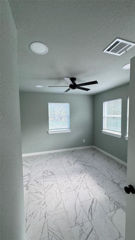 153 S 10th Street A, Conroe, TX 77301