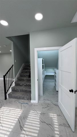 153 S 10th Street A, Conroe, TX 77301