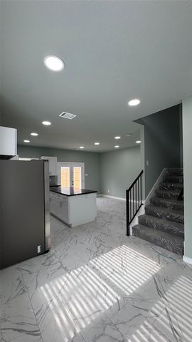 153 S 10th Street A, Conroe, TX 77301