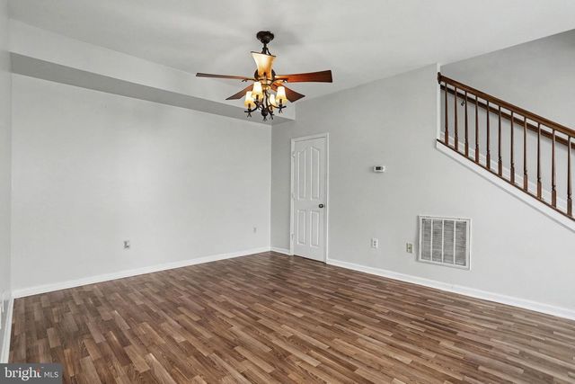 136 KRISTY LN, Harrisburg, PA 17111