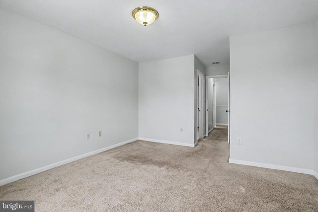 136 KRISTY LN, Harrisburg, PA 17111