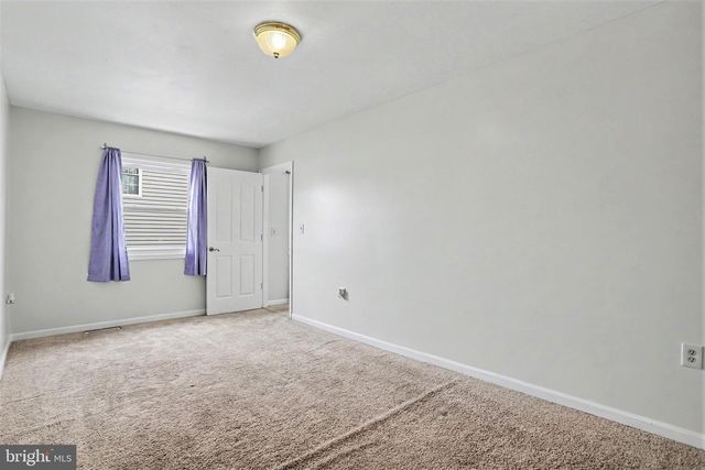 136 KRISTY LN, Harrisburg, PA 17111