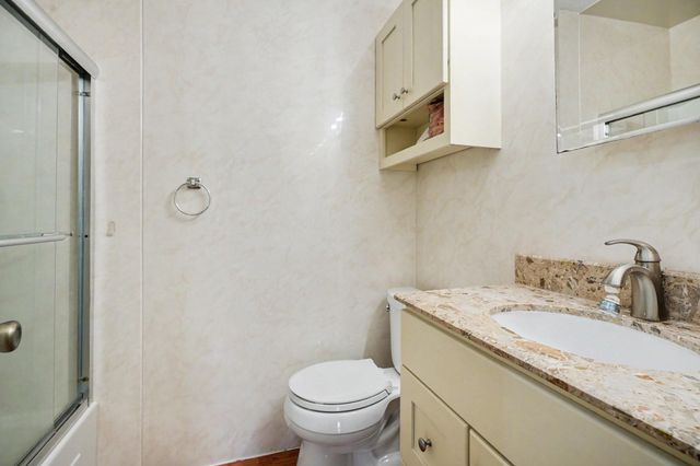 519 Orleans Street, League City, TX 77573
