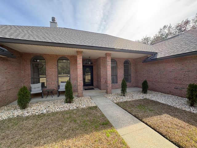 6965 Summit Drive, Navarre, FL 32566