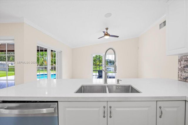 4201 W Sailboat Dr 1, Cooper City, FL 33026
