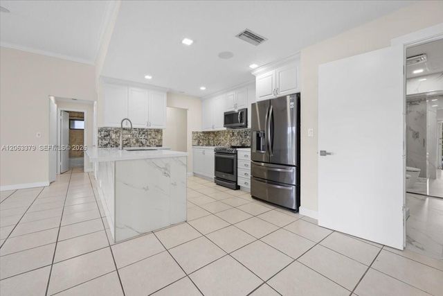 4201 W Sailboat Dr 1, Cooper City, FL 33026