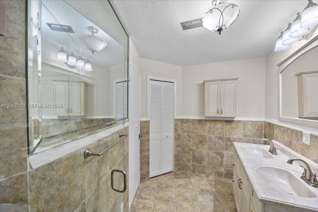 4201 W Sailboat Dr 1, Cooper City, FL 33026