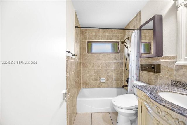 4201 W Sailboat Dr 1, Cooper City, FL 33026