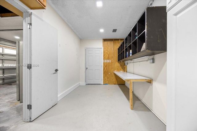 4201 W Sailboat Dr 1, Cooper City, FL 33026