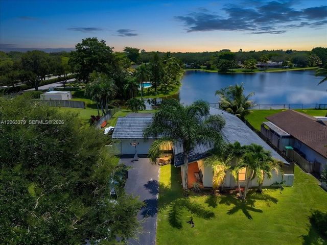 4201 W Sailboat Dr 1, Cooper City, FL 33026