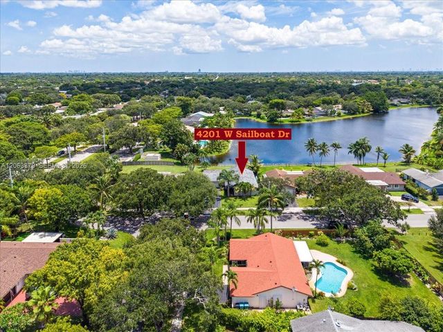 4201 W Sailboat Dr 1, Cooper City, FL 33026