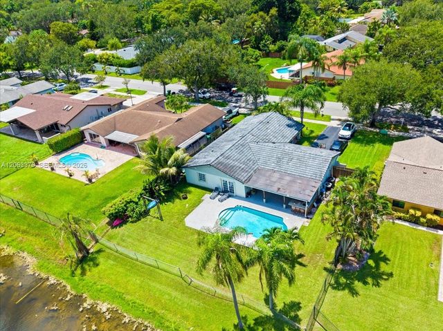 4201 W Sailboat Dr 1, Cooper City, FL 33026