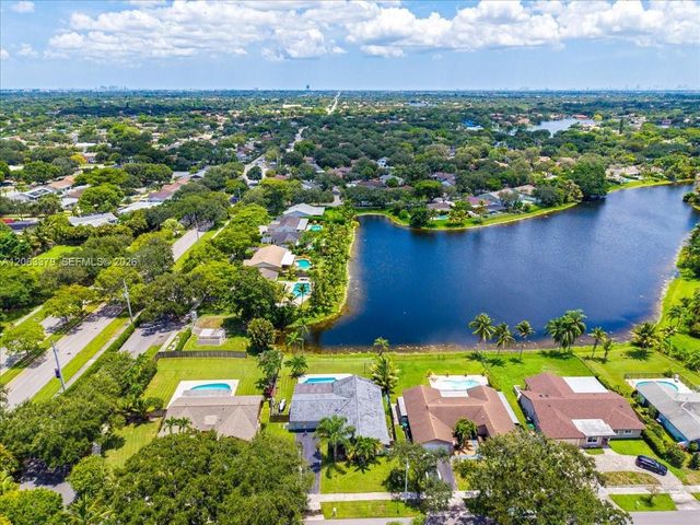 4201 W Sailboat Dr 1, Cooper City, FL 33026