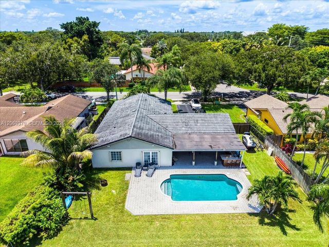 4201 W Sailboat Dr 1, Cooper City, FL 33026