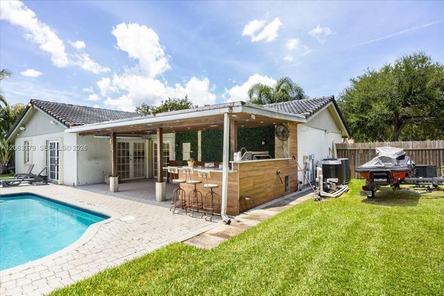 4201 W Sailboat Dr 1, Cooper City, FL 33026