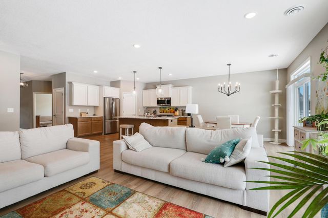 17753 Everest Avenue, Lakeville, MN 55044