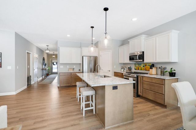 17753 Everest Avenue, Lakeville, MN 55044