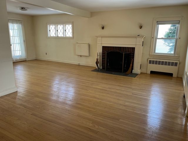 48 Mishawum Rd, Woburn, MA 01801