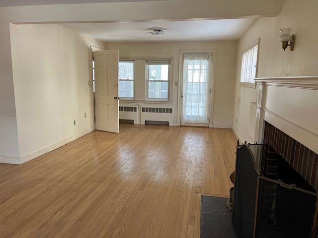 48 Mishawum Rd, Woburn, MA 01801