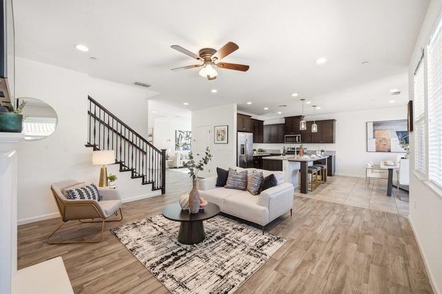 1530 Central Avenue, Hollister, CA 95023