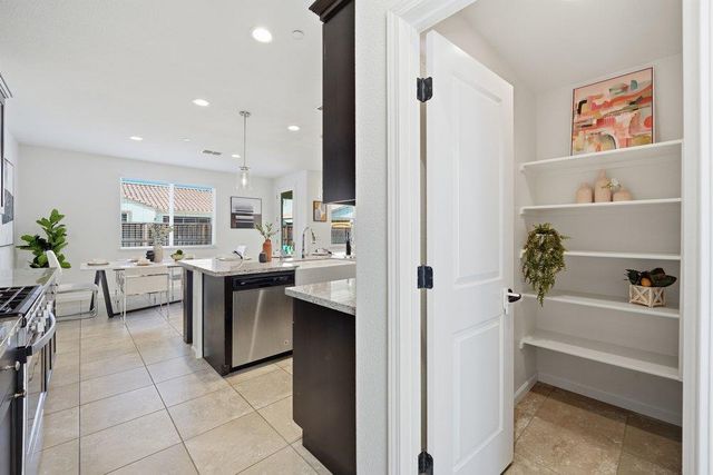 1530 Central Avenue, Hollister, CA 95023