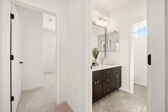 1530 Central Avenue, Hollister, CA 95023