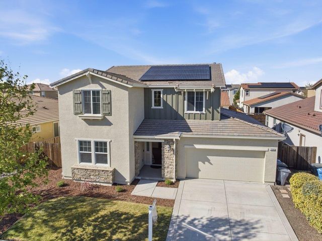 1530 Central Avenue, Hollister, CA 95023