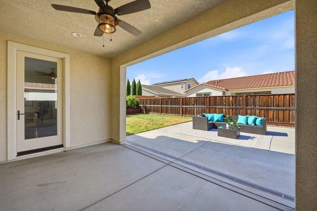 1530 Central Avenue, Hollister, CA 95023