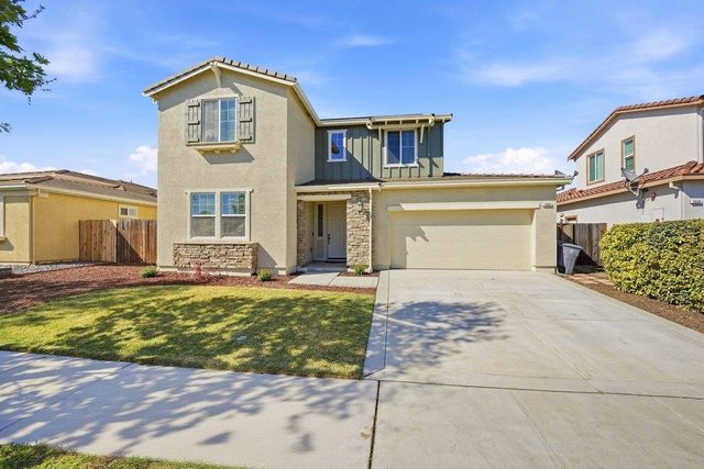 1530 Central Avenue, Hollister, CA 95023