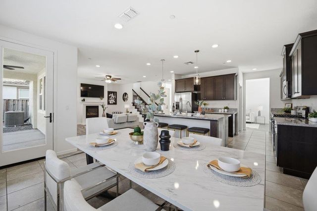 1530 Central Avenue, Hollister, CA 95023