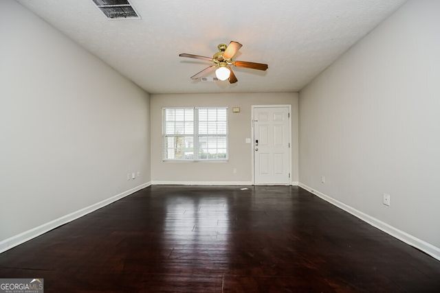 6075 Flagstaf Walk, Mcdonough, GA 30252