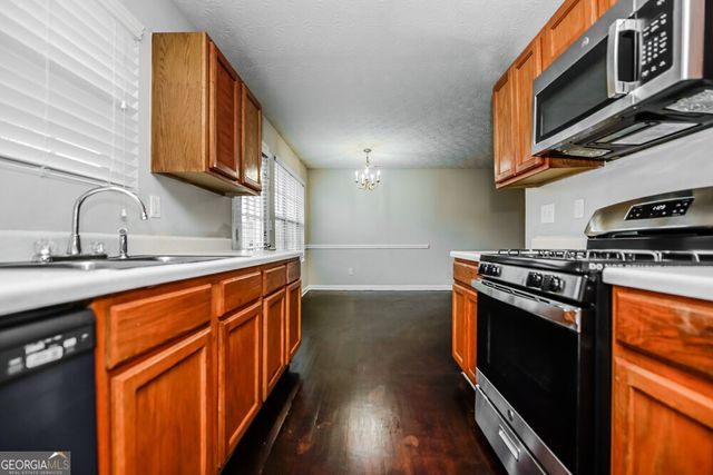 6075 Flagstaf Walk, Mcdonough, GA 30252